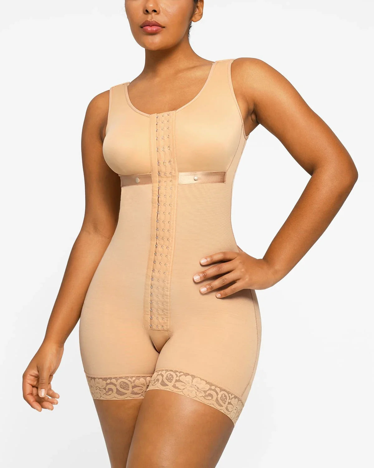 Body moldeador de talla extra grande AirSlim® de Bare Essentials™ 