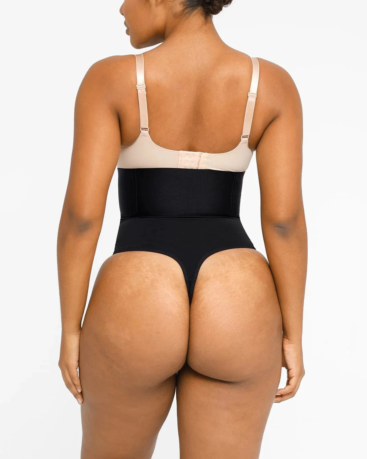 Tanga moldeadora de cintura alta AirSlim® de Bare Essentials™